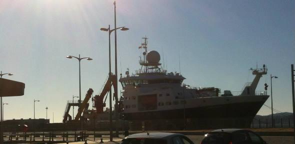 RRS James Cook 